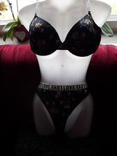 Reizendes BH - Set mit Tanga