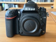 Nikon D750 Vollformat-DSLR mit Tamron 28-300 Objektiv Top Zustand