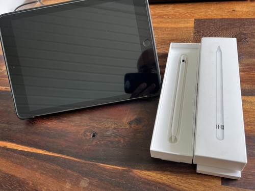 Apple ipad generation - 6.,