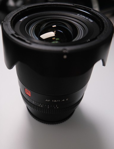 Viltrox 13mm aps c - f1.4, aps-c