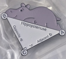 Pin Hippopotenuse Hippo Nielpferd NEU und OVP