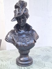 Büste Frauenbüste Helena Hut
