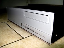 MacroSystem Casablanca S-3000