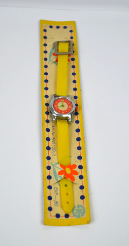 Alte ddr kinderuhr zum uhrzeit - kinderuhr,