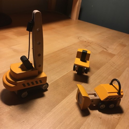 Baufahrzeuge von plantoys