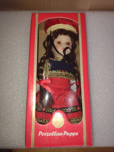 Porzellan puppe schwarzwald - ,