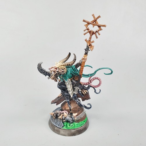 Skaven grey seer - bemalt,