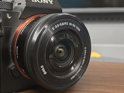 Sony mount 50mm lens - 16-50mm,