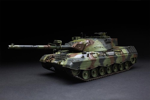 Meng 015 leopard 1a5 - meng, bw