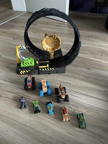 Hot wheels monster - hot,