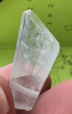Gebohrter Aquamarin Edelstein