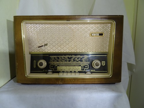 Altes röhrenradio philips - röhrenradio,