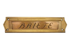 Antiker alter Briefeinwurf