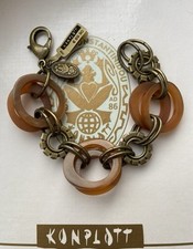 Superschönes Konplott