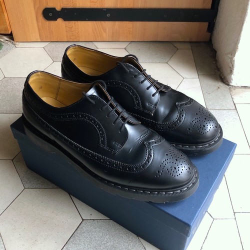 Solovair black shine - "black, hi-shine