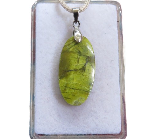 Grüner opal cabochon - grüner,