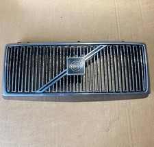 Volvo 940 Limousine Front