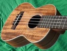 KONZERT-UKULELE KOA-DECKE