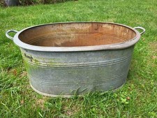 alte Zinkwanne, Wanne, Badewanne, Waschwanne, Pflanzgefäß