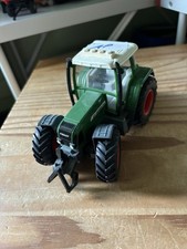 Siku 2965 Fendt Farmer 716 Vario Maßstab 1:32