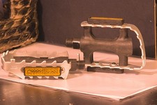 SHIMANO-kompatible No-Name Pedale "Bärentatzen"