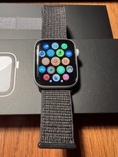 Apple Watch Series 5 Nike 44