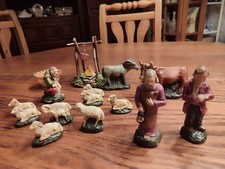 Alter 13 Krippenfiguren Hirten,Tiere  3cm bis 9cm H Gips  Lagerfeuer 11cm  Korb