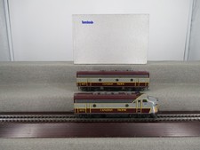 Tenshodo Spur H0 131/132 Diesellokomotive EMD F-9 Analog in OVP