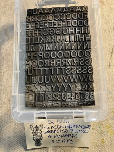 Punkt klassisch grotesk - punkt,