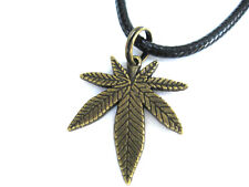 Hanfblatt Cannabis Anhänger aus Metall verziert Hanf  Halskette 2,5 x 2,5 cm