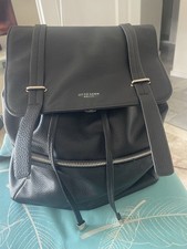 Stylischer Schwarzer Damen