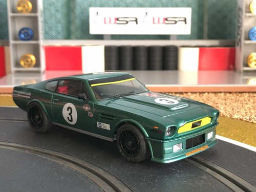 Scalextric aston martin - aston, v8