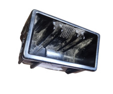 Mercedes Benz W202 Aschenbecher Staufach Ablagefach Einsatz 2028100028