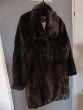 Pompöös Damen Kunstpelz