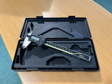 Mitutoyo Messschieber 500-161-20 / CD-15DCX Gebraucht