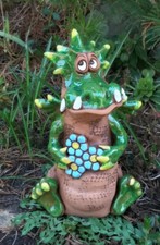 Keramik Drache mit blauen