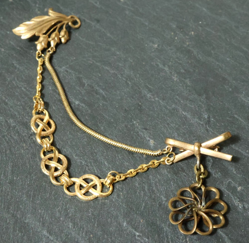 Alte goldene brosche - goldene,