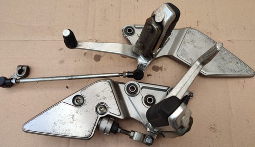 Fußrasten halter - +,