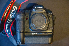 Canon EOS 5D Mark II Body +