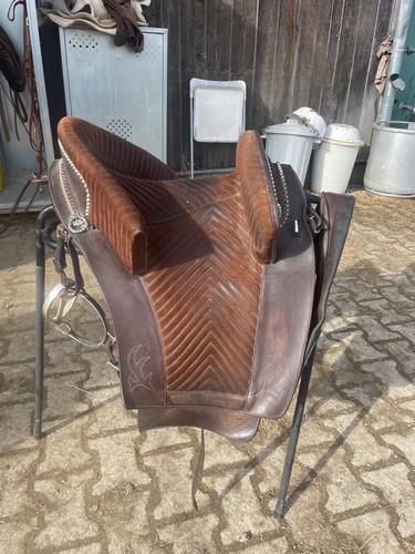 Portugischer sattel working - sattel,