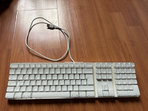 Apple keyboard a1048 qwertz - apple,