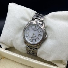 SEIKO Solar Titan Uhr in Betrieb Seiko Herren Damen aus Japan