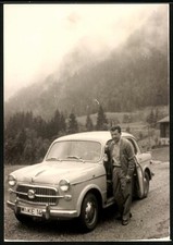 Fotografie Auto NSU-Fiat, Fahrer nebst PKW im Gebirge 
