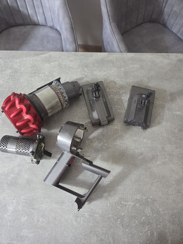 Dyson staubsauger v10 - dyson,