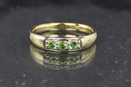 Tsavorit goldring aus 375er - tsavorit-goldring,
