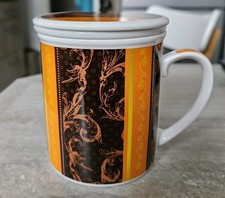 Teetasse mit Sieb und Deckel 