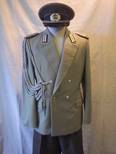  GROSSER GESELLSCHAFTSANZUG