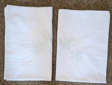 zwei alte zart bestickte Kopfkissenbezüge weiß  Vintage Patchwork [05]