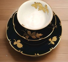 Kobalt blaues Set, Königlich Ilmenau mit Goldauflage, Handarbeit ca. 1946-1955.