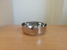 Aschenbecher Edelstahl, Silberfarben Durchmesser 10cm, Höhe 3cm (Guter Zustand)